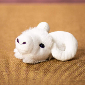 A white rams head that is 3 inches from top to bottom