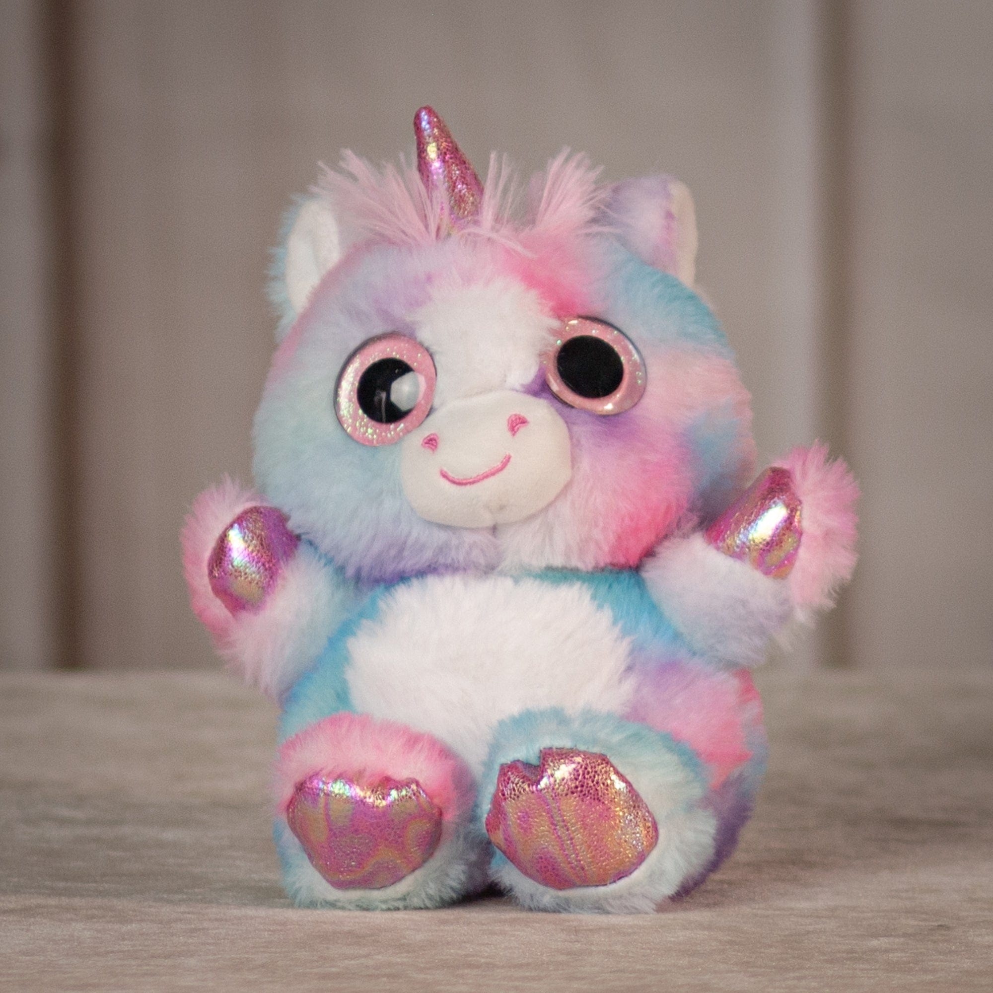 6.5" rainbow Dazzle Unicorn with sparkle eyes and iridescent horn and hands and feet 